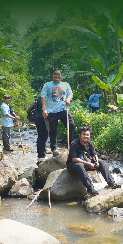 Trekking.